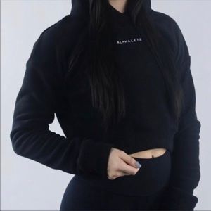 Alphalete King Crop Hoodie